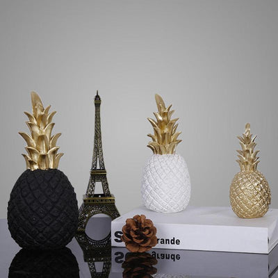 Arte moderna stile nordico d'autore. Scultura ananas