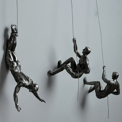 Gli Arrampicatori - sculture moderne