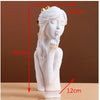 Lovely Girl - Scultura in stile nordico - Scultura moderna